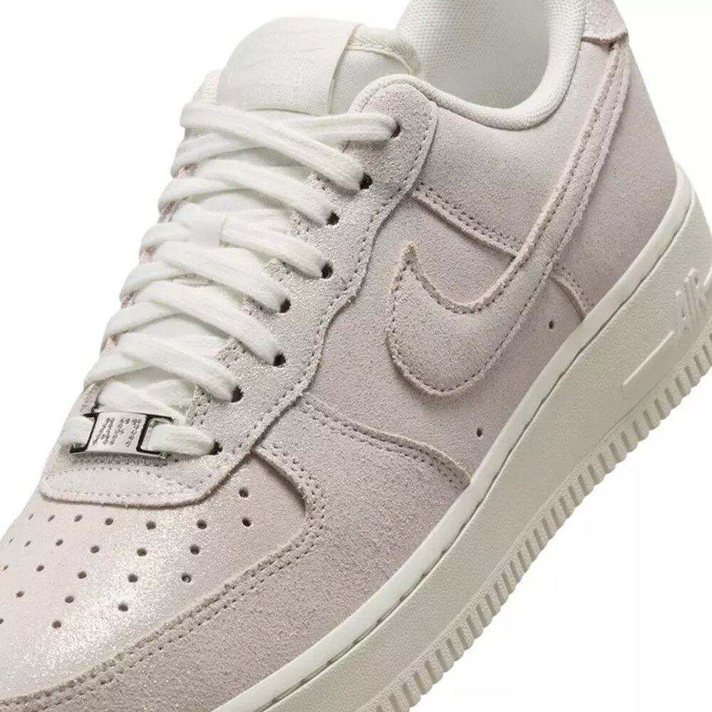 Nike Women's Air Force 1 '07 Sail Glittery Suede Size 8